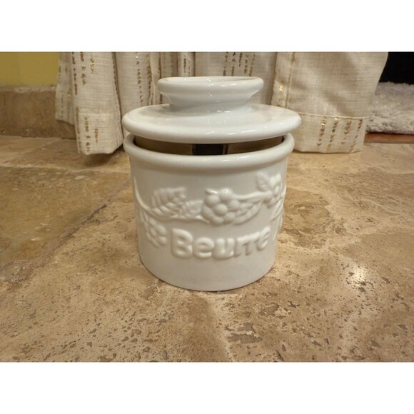 NWOB French Country White Ceramic Butter Keeper With Lid & Floral Design - Picture 2 of 8